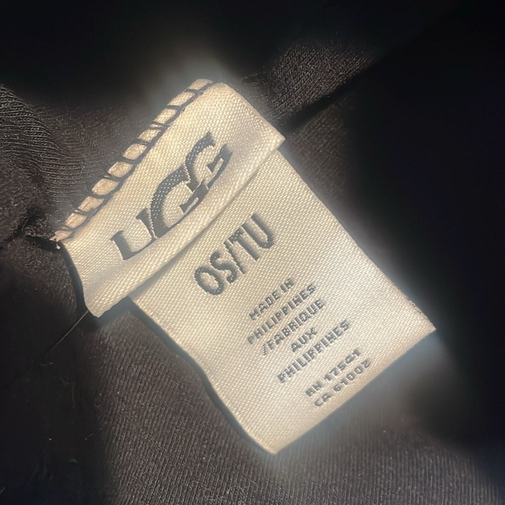 UGG Sherpa Cuff Beanie - Picture 7 of 9